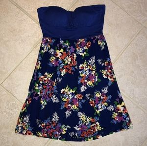 Blue strapless dress